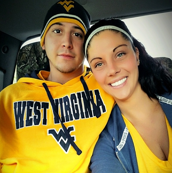 Meet your Posher, Ashton - Picture 1 of 1